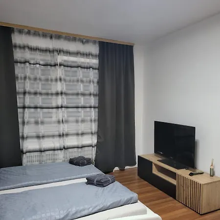 בית אירוח Maria *